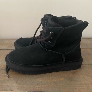 🔥🔥🔥 Ugg Sneaker Booties !!!